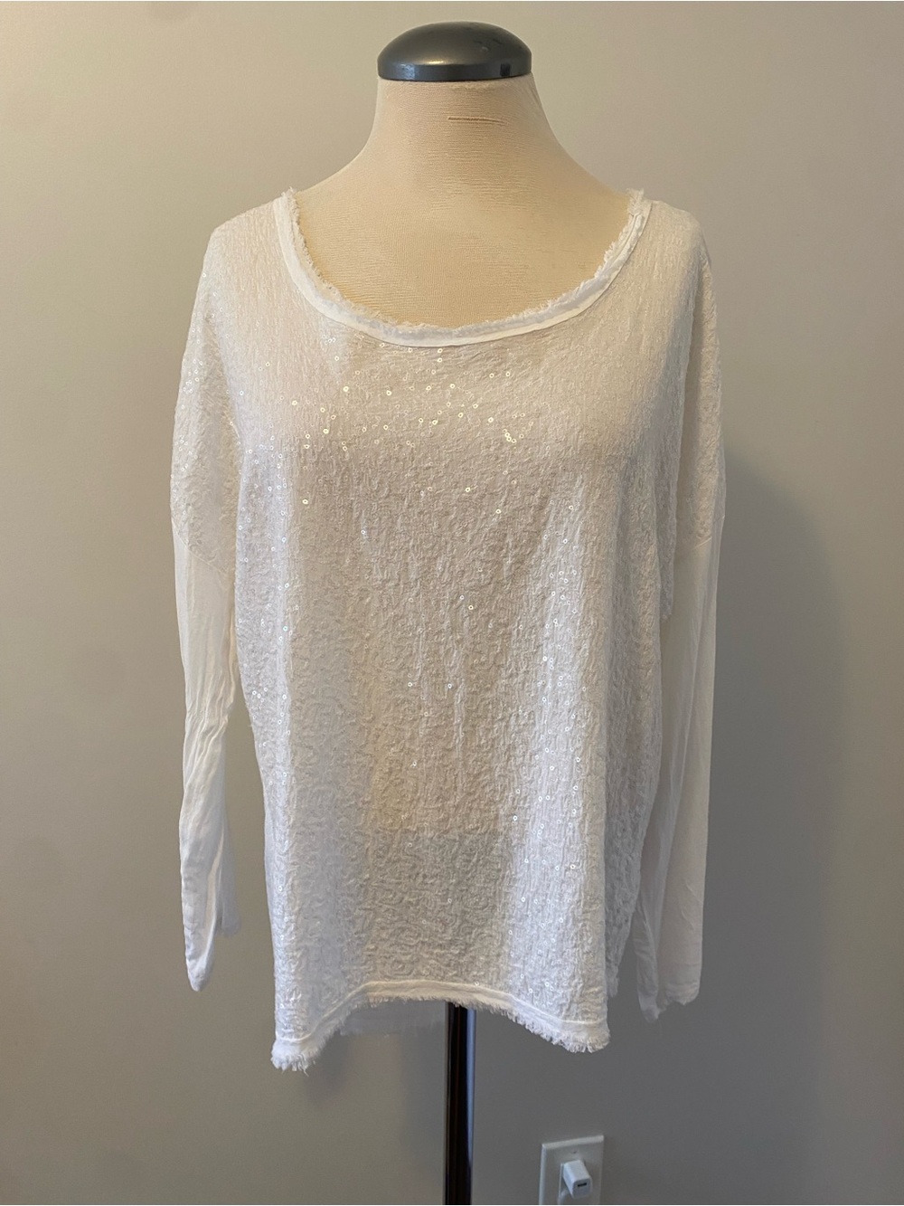 Philosophy White Long-Sleeve Sequin Scoop Neck Top